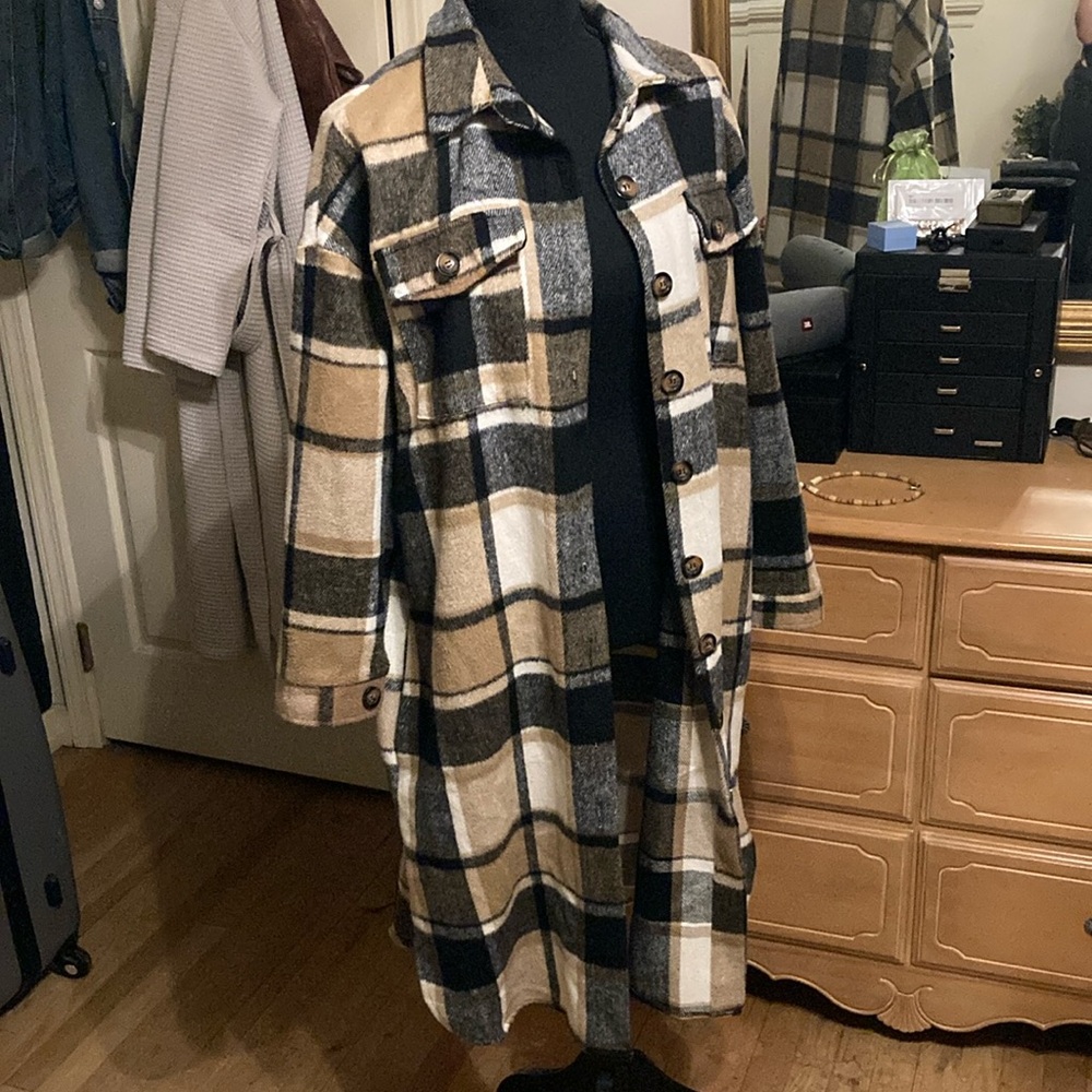 Plaid Long Coat in Black and Tan